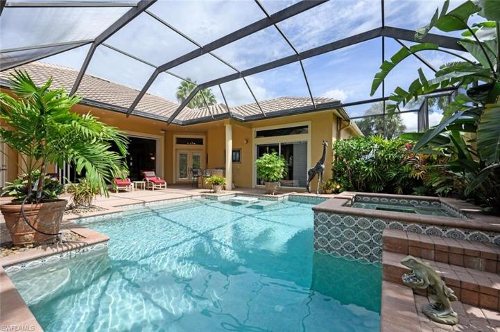 Beautiful Pool in the Courtyard