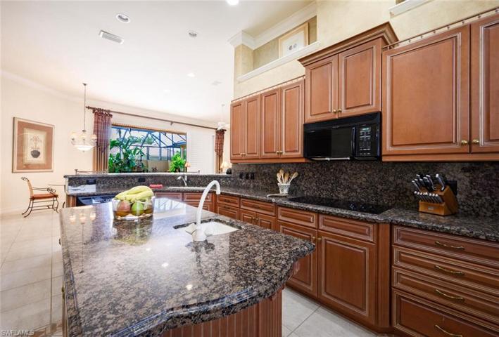 Granite Counter Tops and plenty of cabinet space
