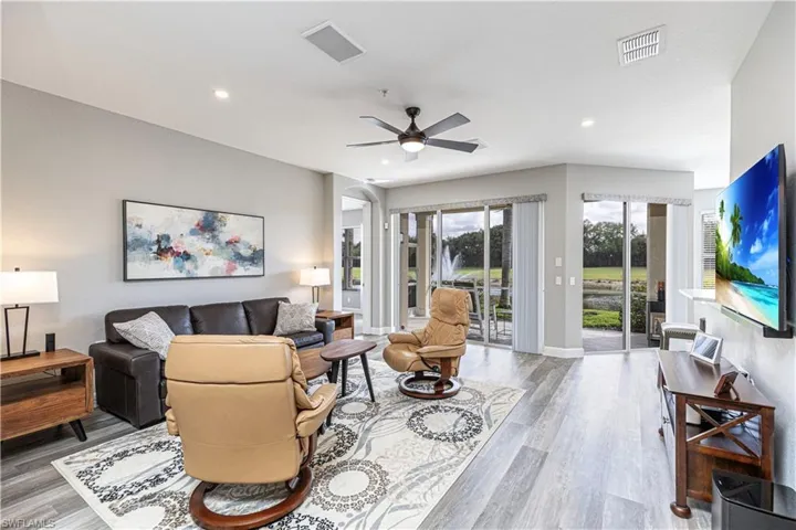 4670 Winged Foot CT # 102, NAPLES FL 34112