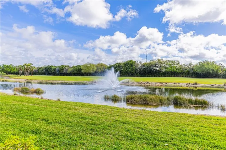 4670 Winged Foot CT # 102, NAPLES FL 34112
