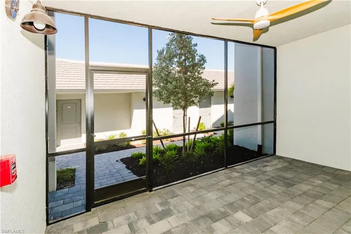 Front Lanai