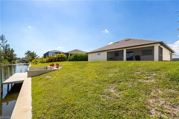 324 Sw 21st Ter, Cape Coral, Florida 33991