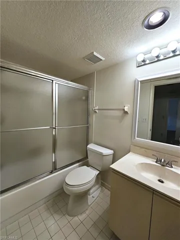 6025  Chardonnay  LN, Naples, FL 34119