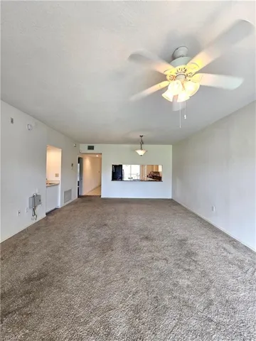 6025  Chardonnay  LN, Naples, FL 34119