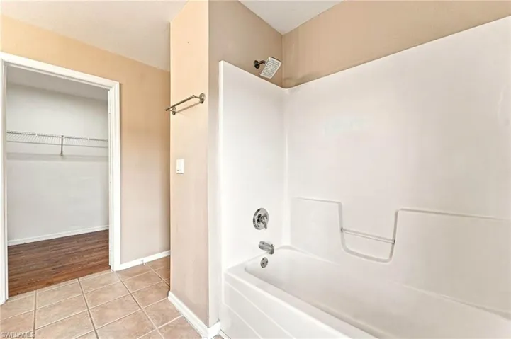 117 Shadow Lakes Dr, Lehigh Acres, Florida 33974