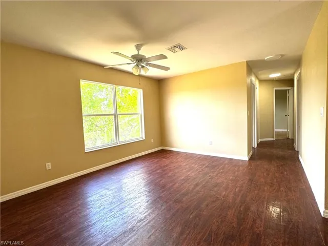 117 Shadow Lakes Dr, Lehigh Acres, Florida 33974