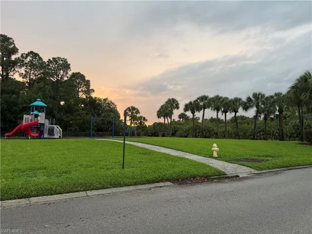 117 Shadow Lakes Dr, Lehigh Acres, Florida 33974