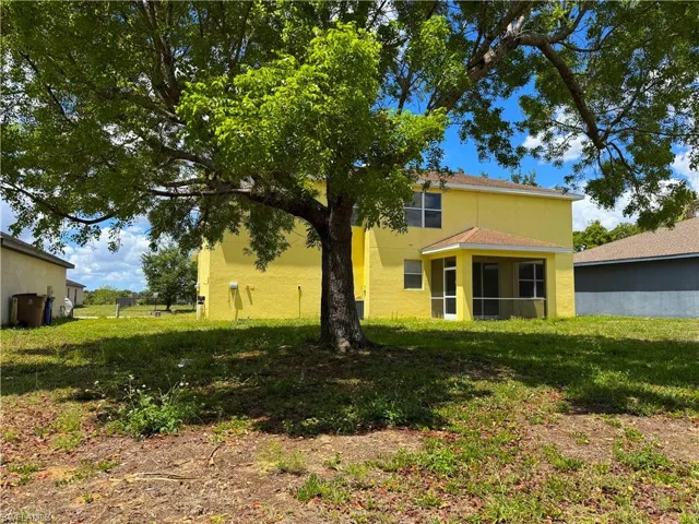 117 Shadow Lakes Dr, Lehigh Acres, Florida 33974