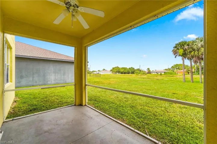 117 Shadow Lakes Dr, Lehigh Acres, Florida 33974