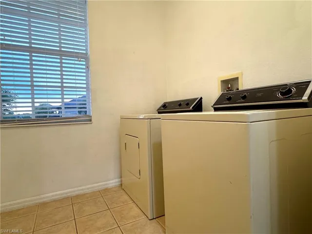 117 Shadow Lakes Dr, Lehigh Acres, Florida 33974