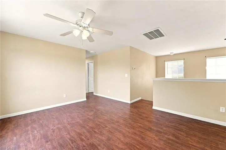 117 Shadow Lakes Dr, Lehigh Acres, Florida 33974