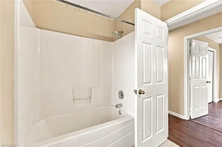 117 Shadow Lakes Dr, Lehigh Acres, Florida 33974