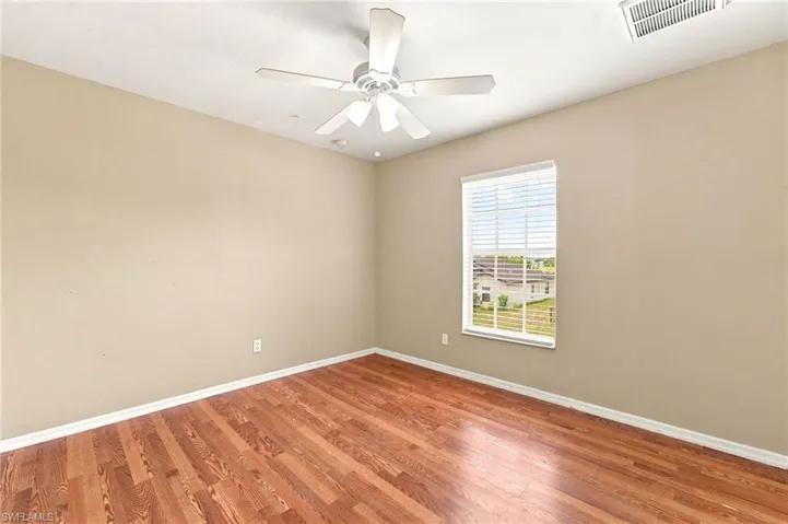 117 Shadow Lakes Dr, Lehigh Acres, Florida 33974