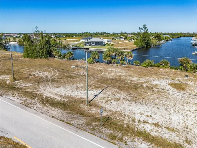 4011 Gulfstream Pkwy, Cape Coral, Florida 33993