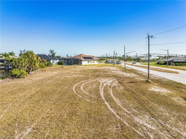 4011 Gulfstream Pkwy, Cape Coral, Florida 33993