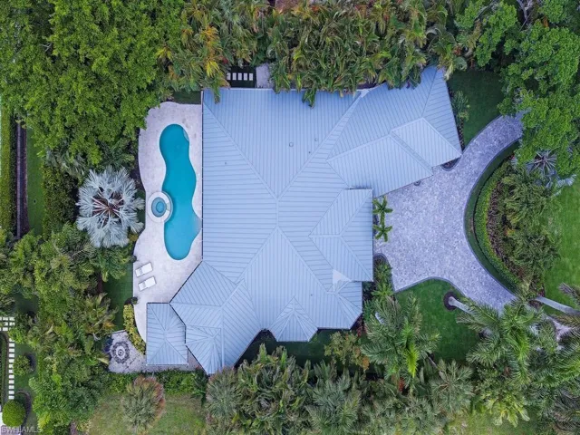 2363 Crayton Rd, Naples, Florida 34103