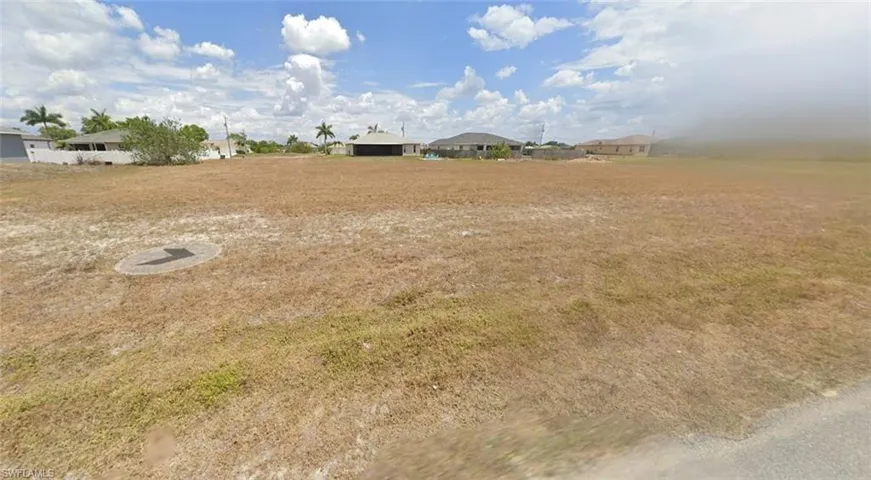 View of yard with a residential view