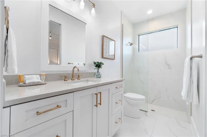 651  108th N AVE, Naples, FL 34108