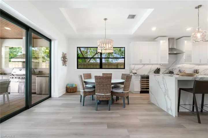 651  108th N AVE, Naples, FL 34108