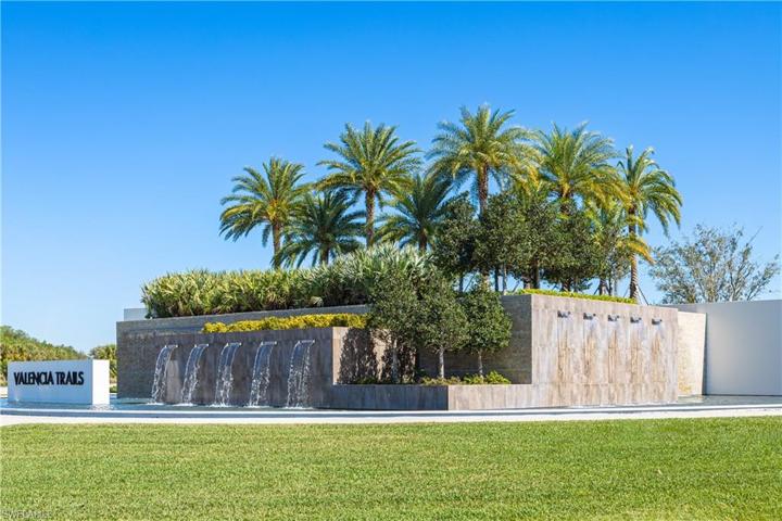 11465 Jacaranda DR, NAPLES FL 34120