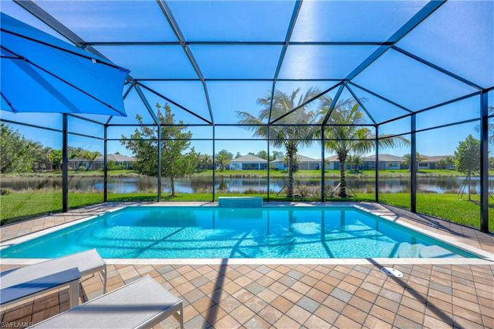 11465 Jacaranda DR, NAPLES FL 34120
