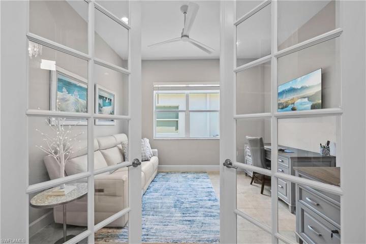 11465 Jacaranda DR, NAPLES FL 34120