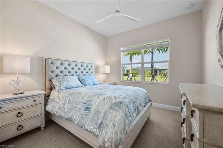 11465 Jacaranda DR, NAPLES FL 34120