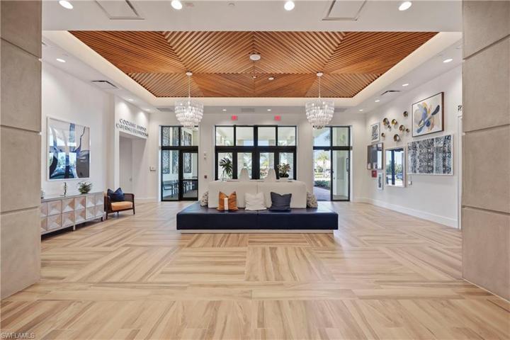 11465 Jacaranda DR, NAPLES FL 34120