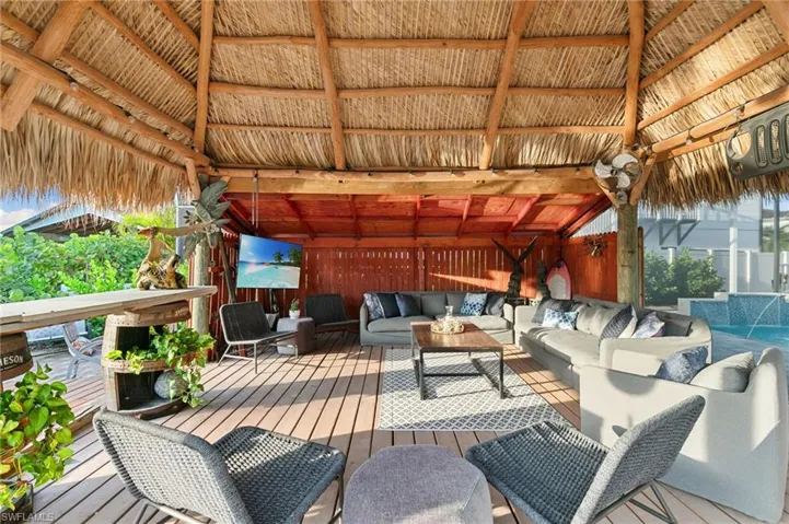 1794 Holiday Ln, Naples, Florida 34104