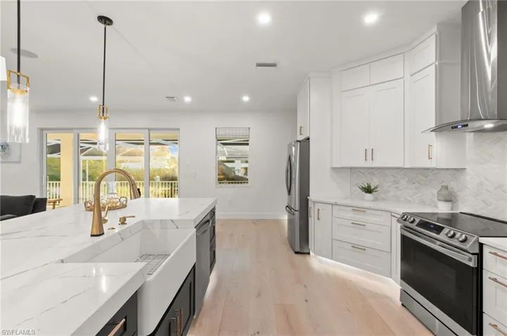1794 Holiday Ln, Naples, Florida 34104