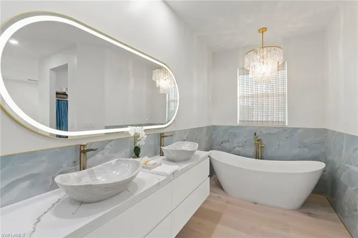 1794 Holiday Ln, Naples, Florida 34104