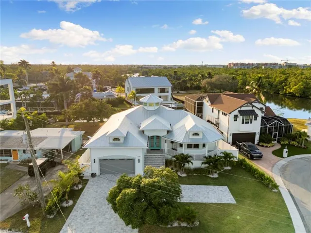 1794 Holiday Ln, Naples, Florida 34104