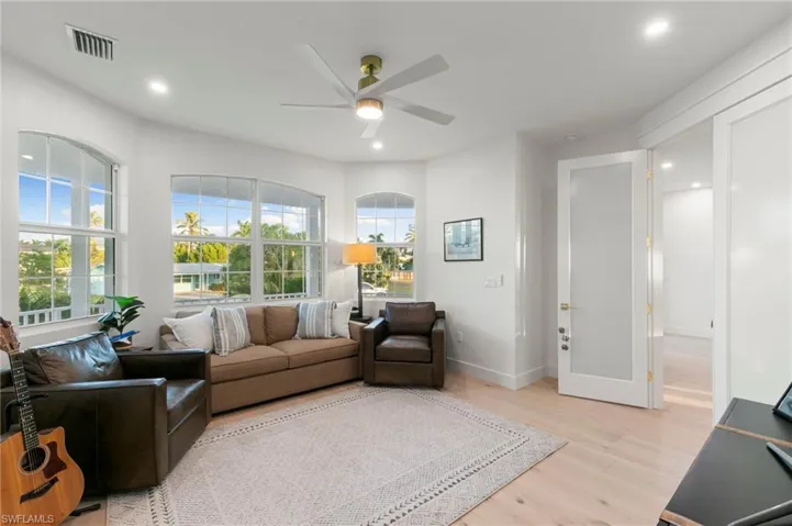 1794 Holiday Ln, Naples, Florida 34104