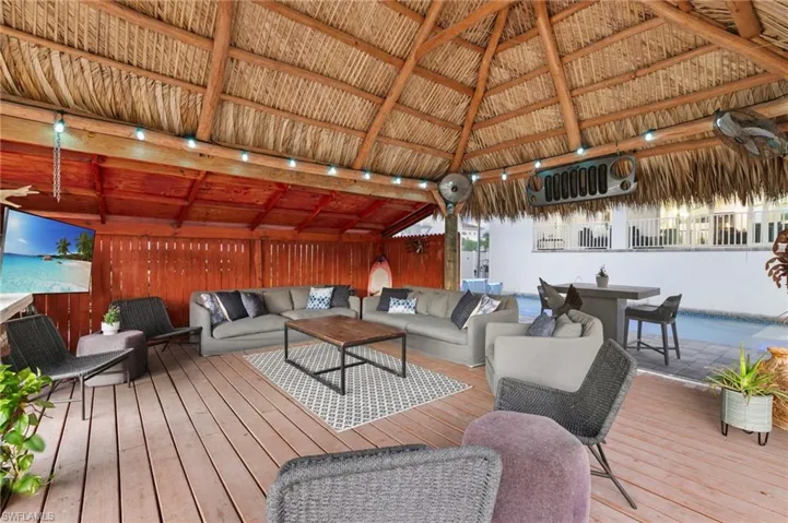 1794 Holiday Ln, Naples, Florida 34104