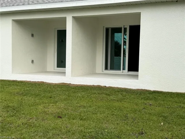 BLOCK SEPARATION OF PATIOS
