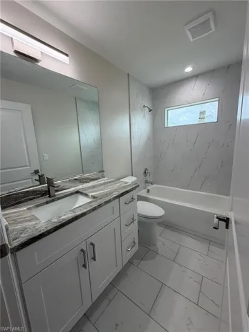 2ND UNIT, SPARE BATH