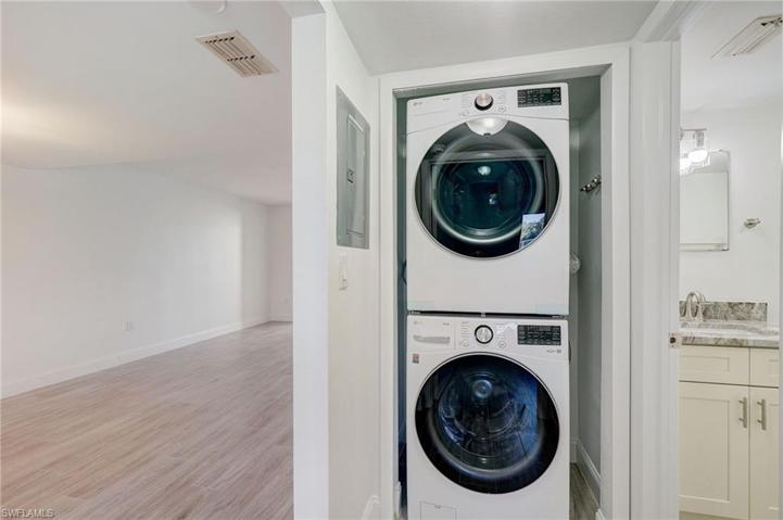 Stackable Washer Dryer