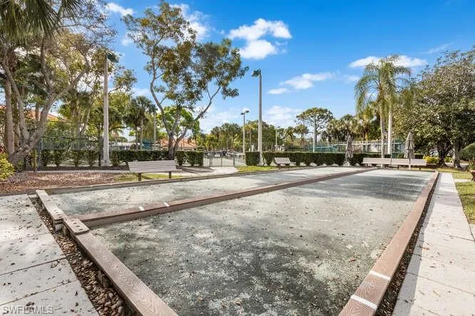 2575 Old Groves Rd # M101, Naples Fl 34109