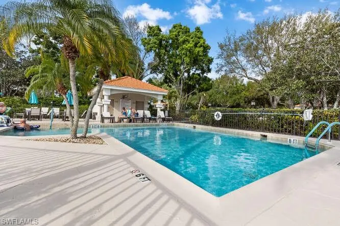 2575 Old Groves Rd # M101, Naples Fl 34109