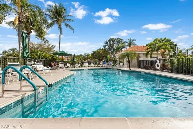 2575 Old Groves Rd # M101, Naples Fl 34109
