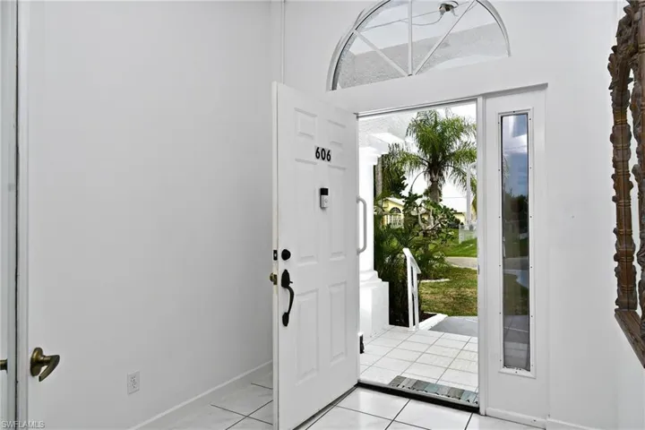 606 Lincoln Ave, Lehigh Acres, Florida 33972
