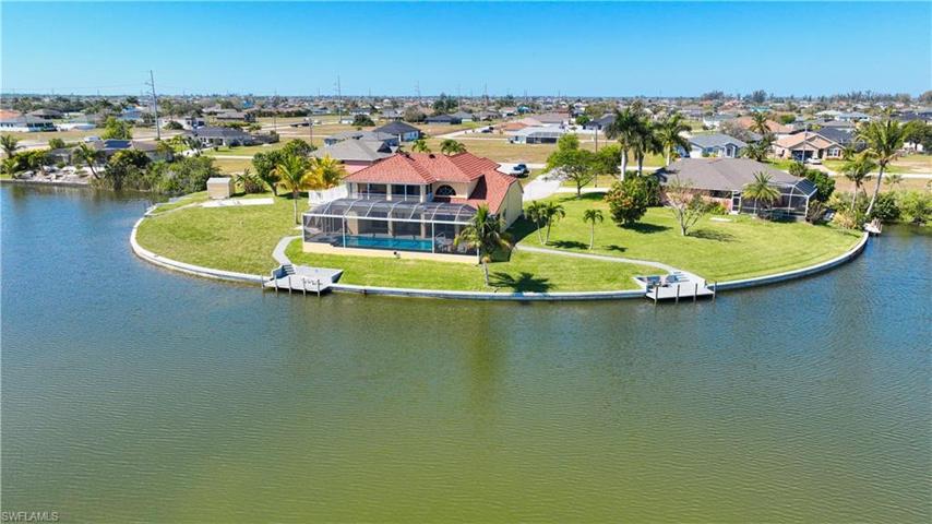 1900 NW 8th LN, CAPE CORAL FL 33993
