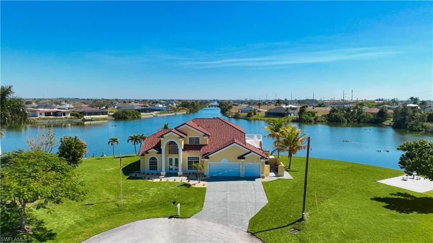 1900 NW 8th LN, CAPE CORAL FL 33993