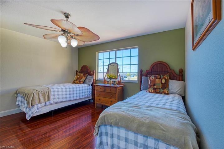 1900 NW 8th LN, CAPE CORAL FL 33993