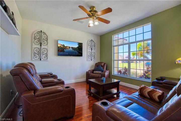 1900 NW 8th LN, CAPE CORAL FL 33993