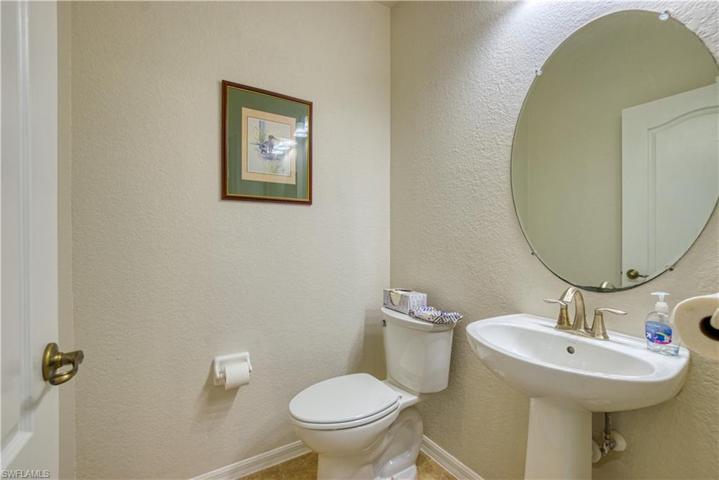 1900 NW 8th LN, CAPE CORAL FL 33993