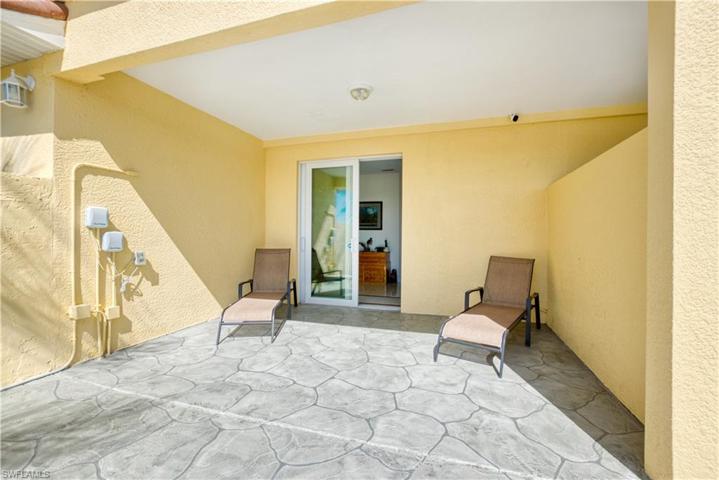 1900 NW 8th LN, CAPE CORAL FL 33993