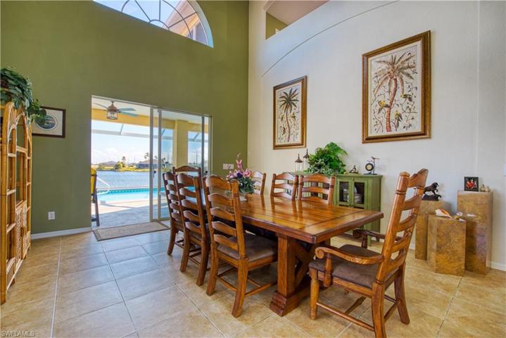 1900 NW 8th LN, CAPE CORAL FL 33993