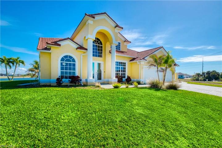 1900 NW 8th LN, CAPE CORAL FL 33993