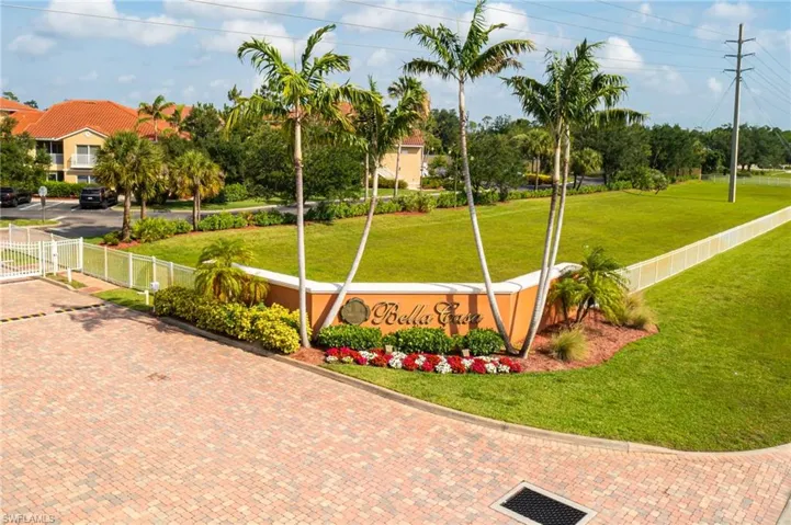 View of nearby features featuring a lawn